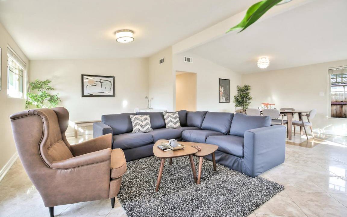 Photo of Livingroom in Sunnyvale