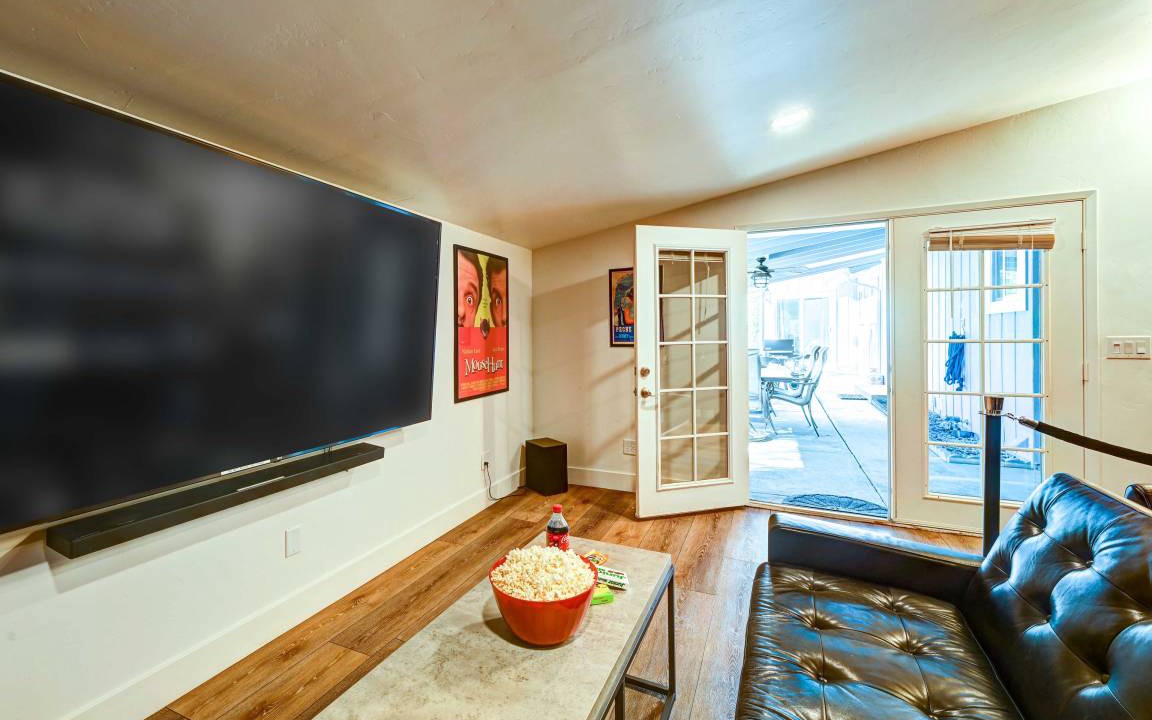Photo of Livingroom in Oakhurst