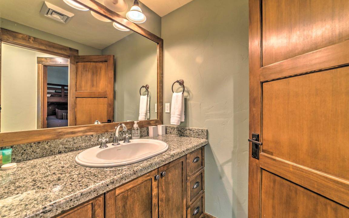 Photo of Bathroom in Woodwinds
