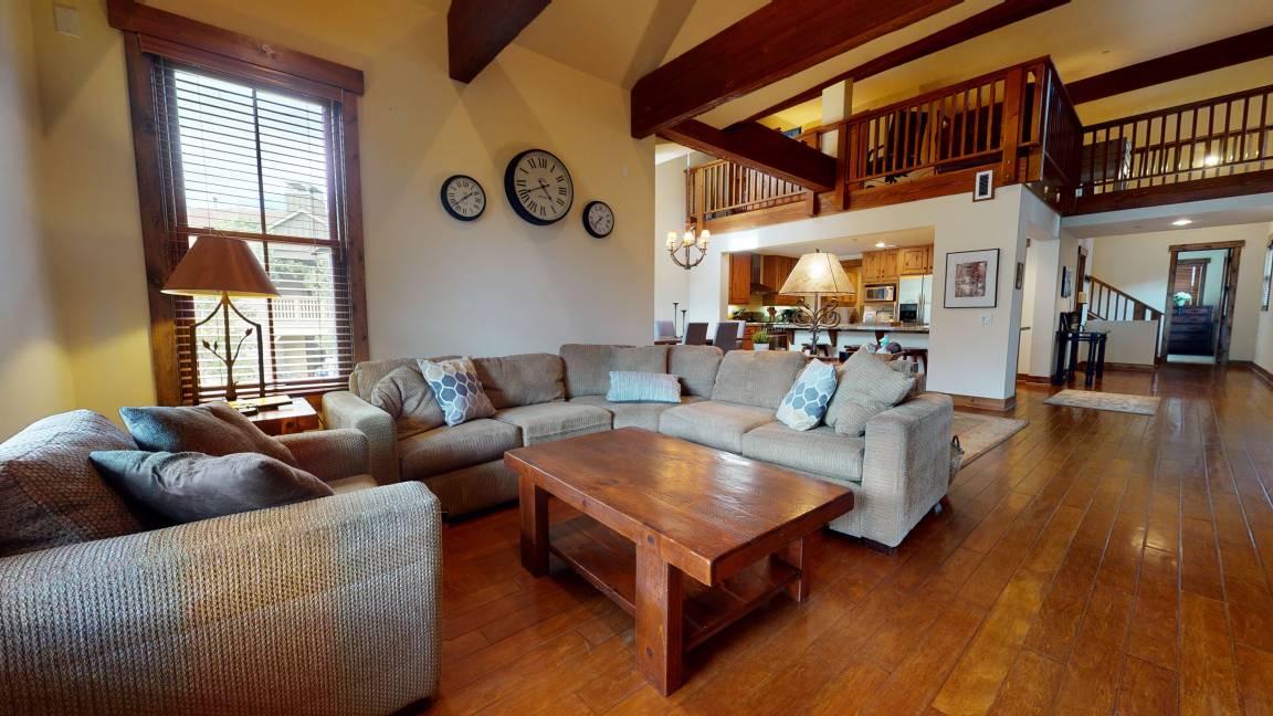 Photo of Livingroom in Mammoth Lakes