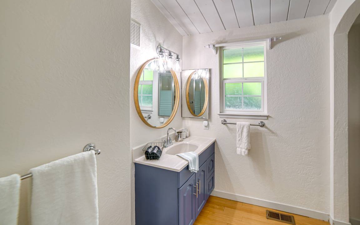 Photo of Bathroom in Lakeport