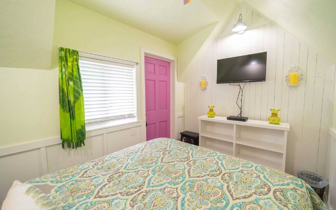 Photo of Bedroom in Crescent City North