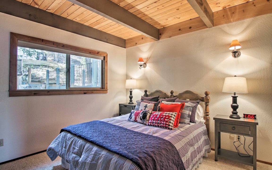 Photo of Bedroom in Meeks Bay