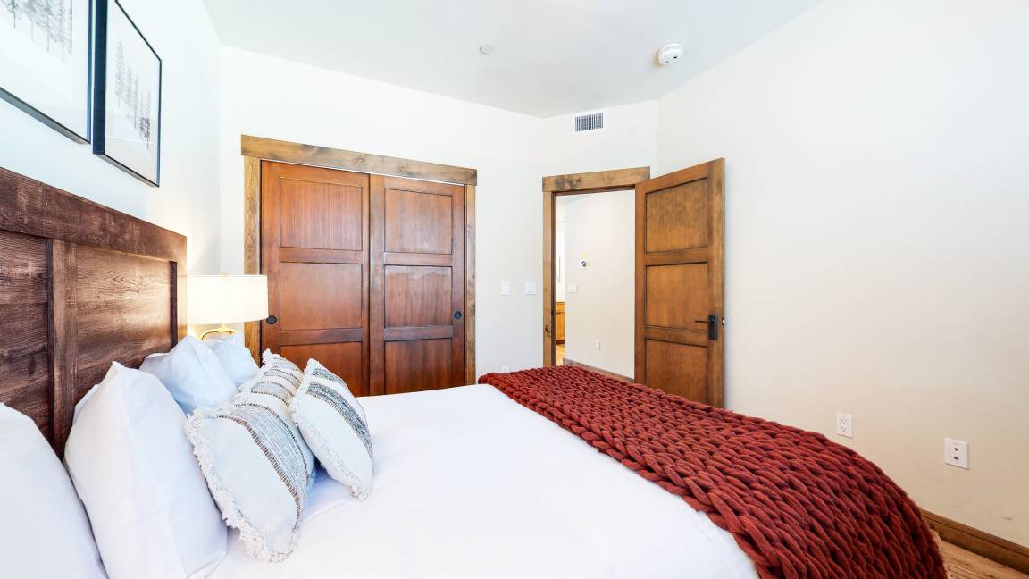 Photo of Bedroom in Woodwinds