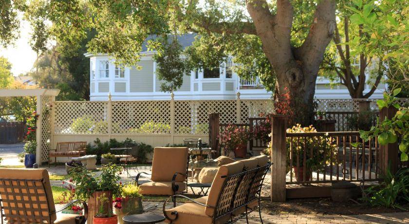 Photo of Patio Balcony in Oak Park