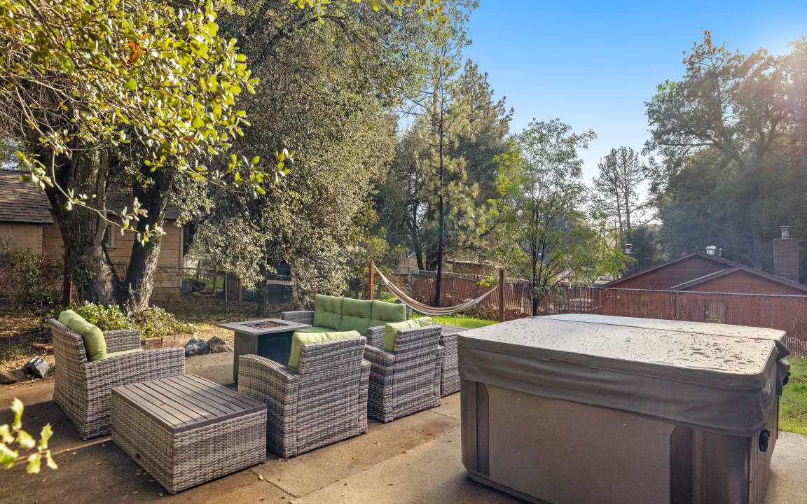 Photo of Patio Balcony in Pine Valley