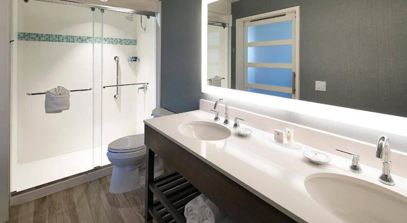 Photo of Bathroom in Ventura