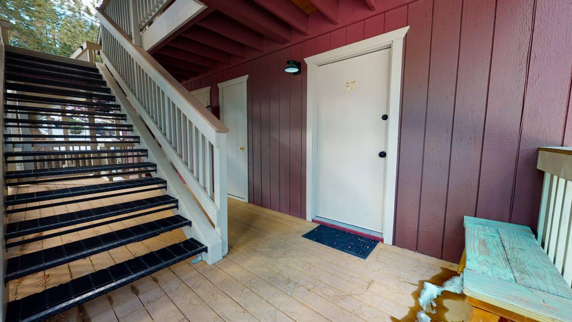 Photo of Patio Balcony in Mammoth Lakes