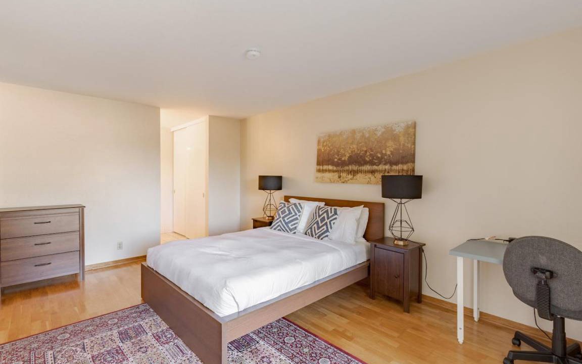 Photo of Bedroom in Sharon Heights