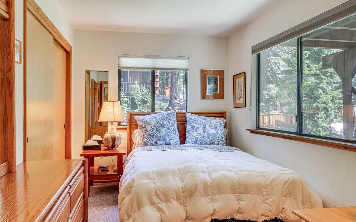 Photo of Others in Tahoe Vista
