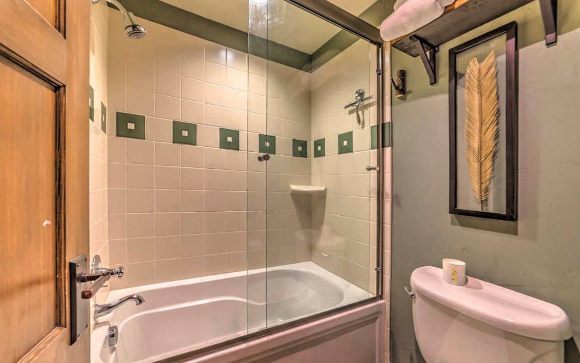 Photo of Bathroom in Woodwinds