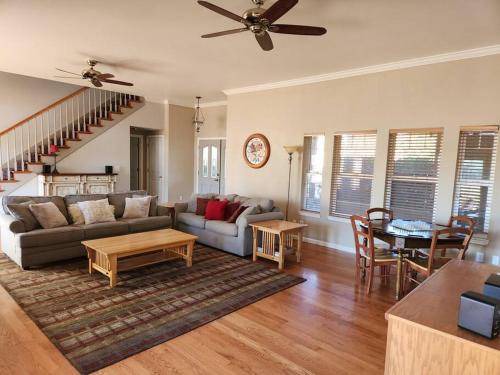 Photo of Livingroom in Shenandoah Valley