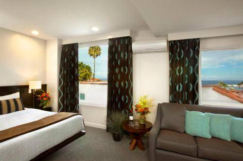 Photo of Bedroom in Avalon