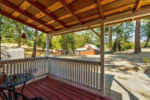 Photo of Patio Balcony in Oakhurst