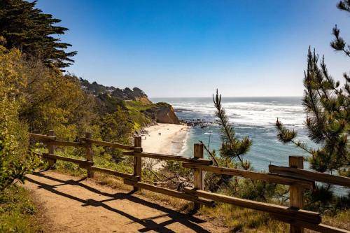 Photo of Others in Montara
