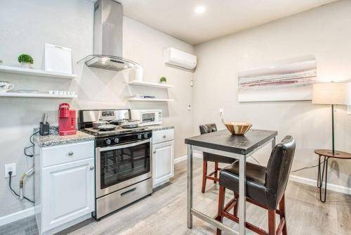 Photo of Kitchen in Raisin