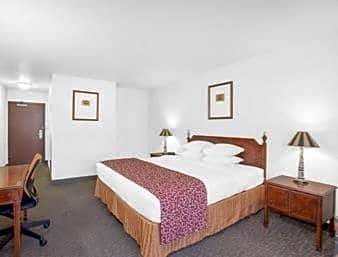 Photo of Bedroom in Barstow