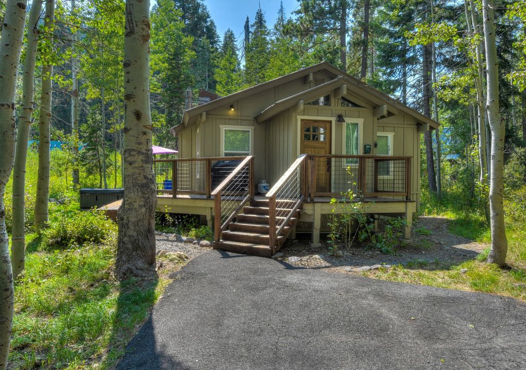 Photo of Buildings in Tahoe Pines