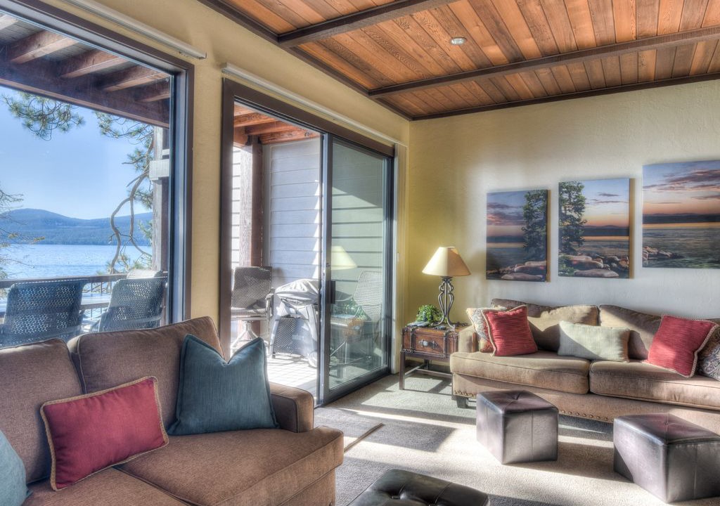 Photo of Livingroom in Brockway