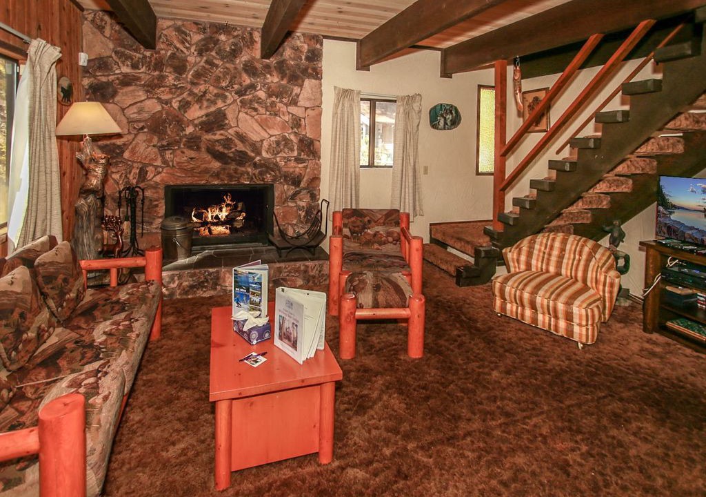 Photo of Livingroom in Whispering Forest