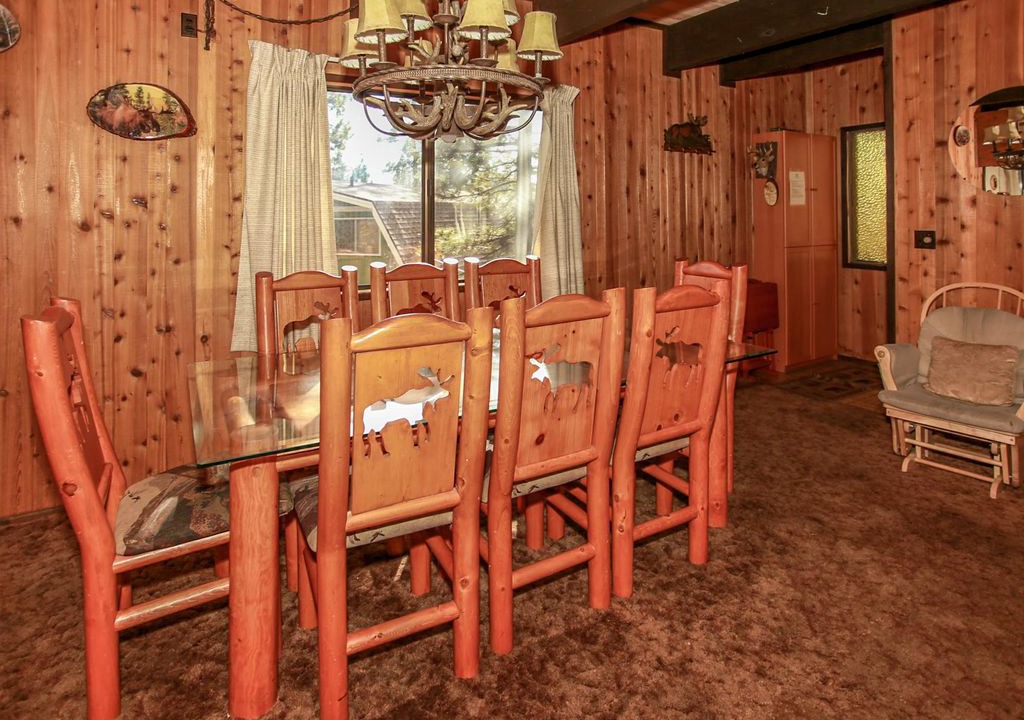 Photo of Livingroom in Whispering Forest