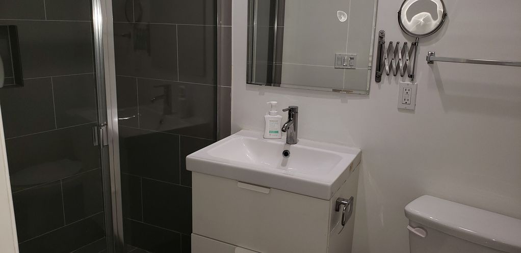 Photo of Bathroom in West Los Angeles