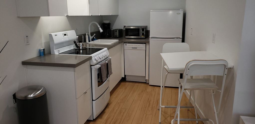 Photo of Kitchen in West Los Angeles