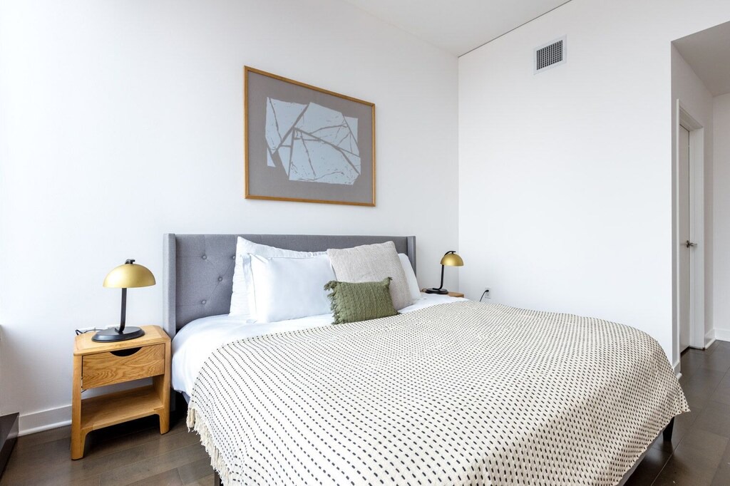 Photo of Bedroom in Downtown Los Angeles