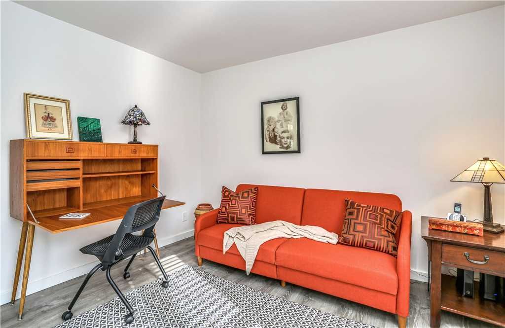 Photo of Livingroom in Canyon Corridor