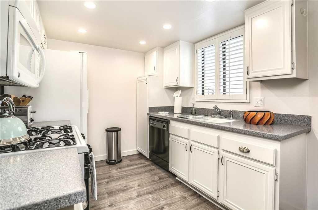 Photo of Kitchen in Canyon Corridor