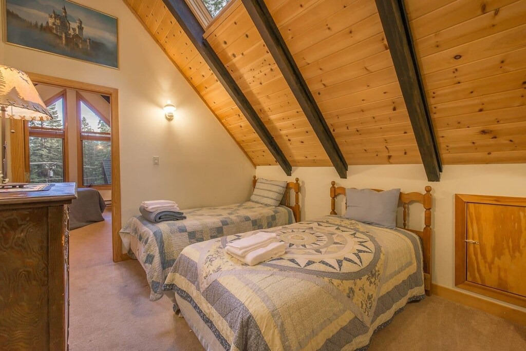 Photo of Bedroom in Homewood