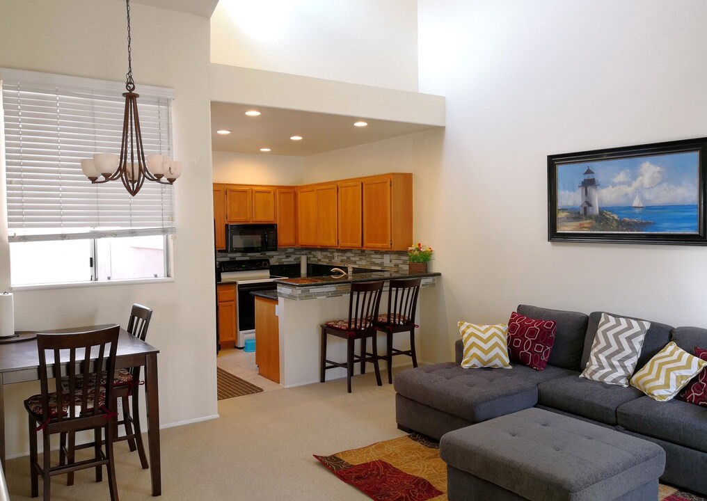 Photo of Livingroom in University City