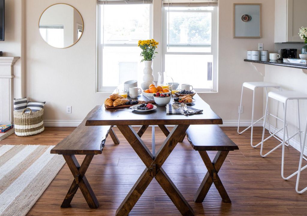 Photo of Livingroom in North Pacific Beach