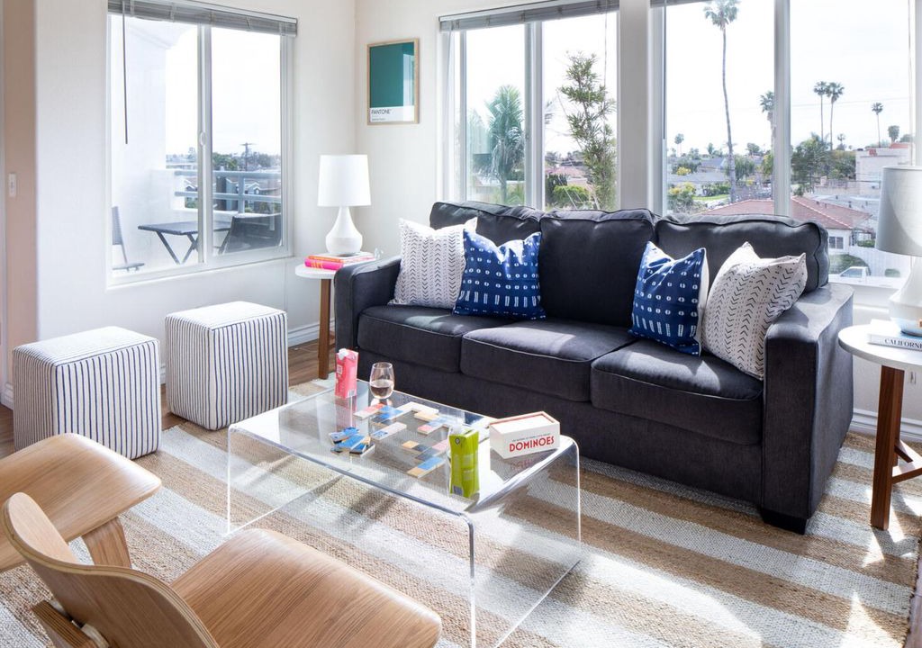 Photo of Livingroom in North Pacific Beach