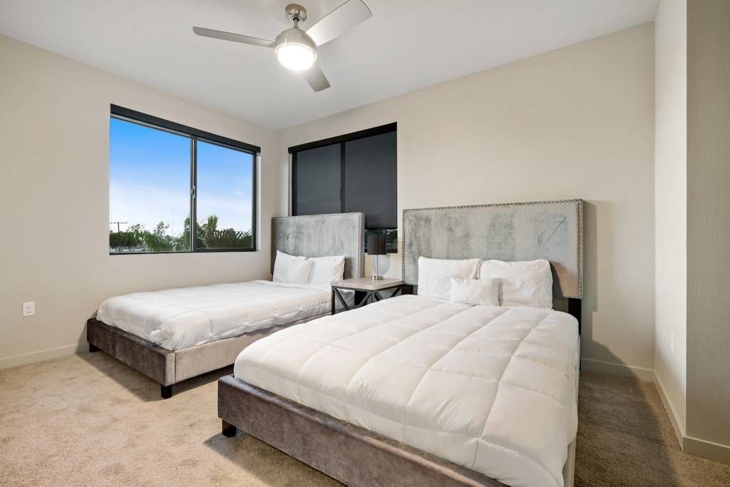 Photo of Bedroom in Platinum Triangle