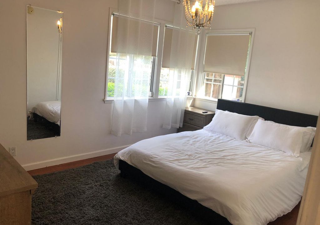 Photo of Bedroom in Reseda