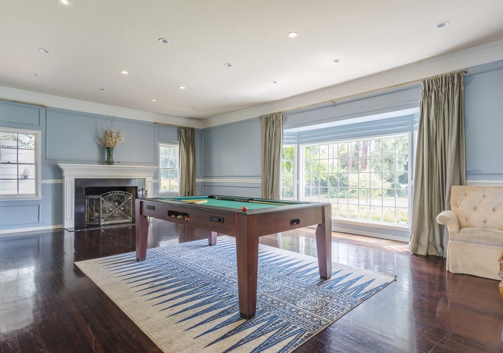 Photo of Livingroom in Encino