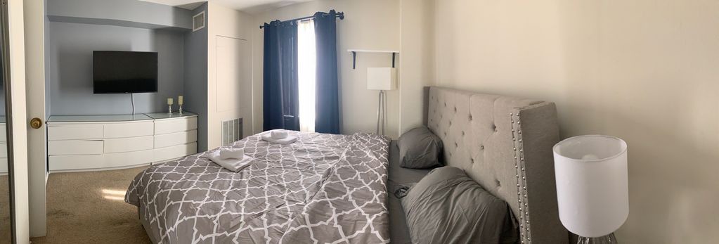 Photo of Bedroom in La Brea