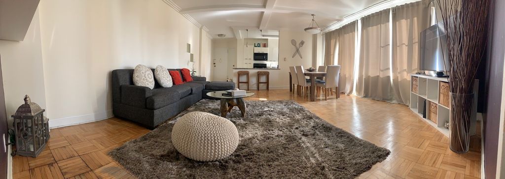 Photo of Livingroom in La Brea