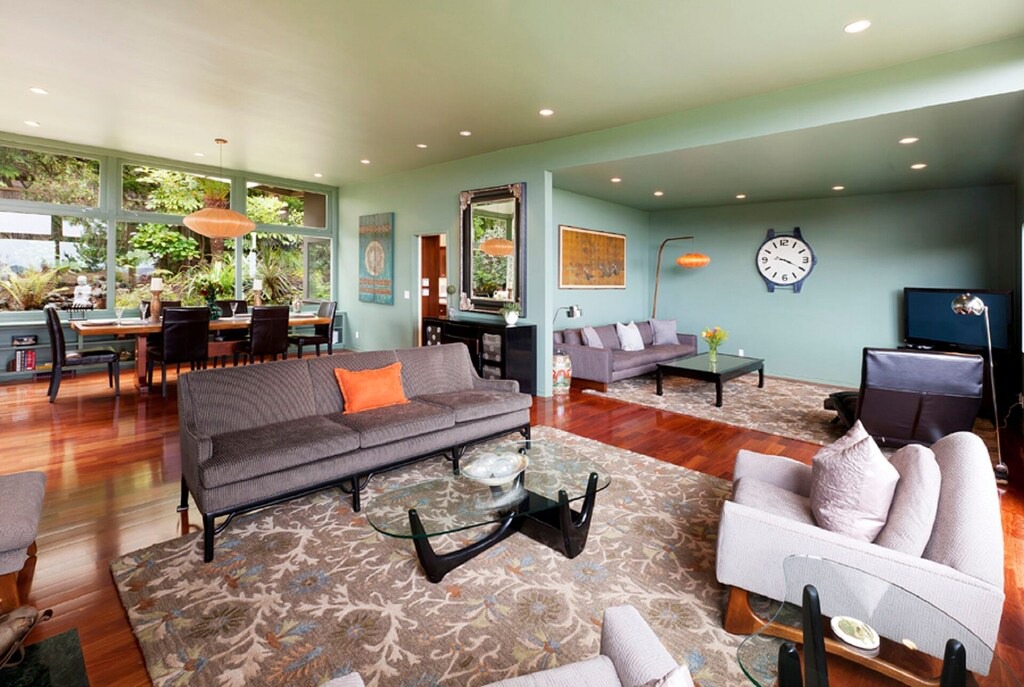 Photo of Livingroom in Ashbury Heights