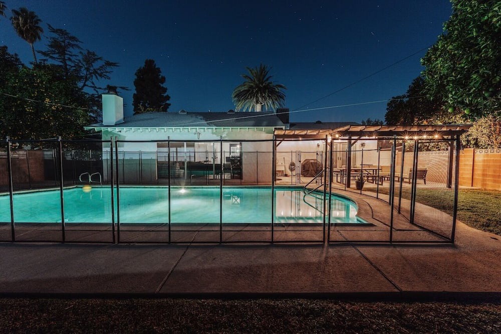 Photo of Outdoor in Canoga Park