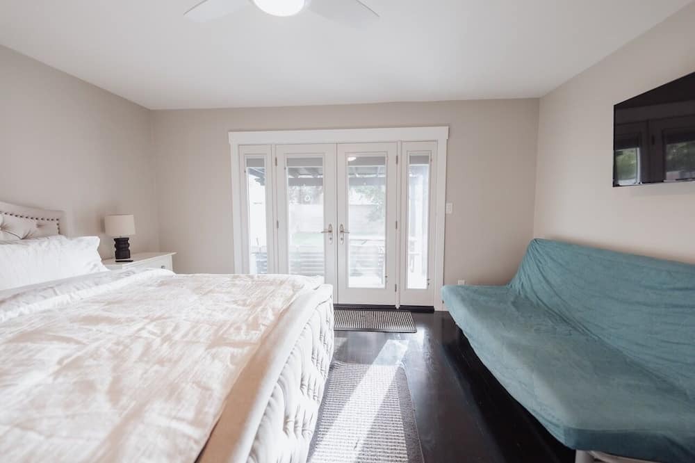 Photo of Bedroom in Canoga Park