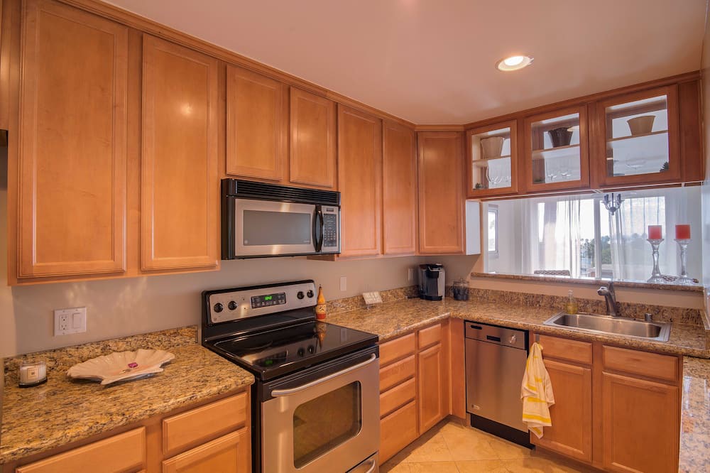 Photo of Kitchen in La Jolla Mesa