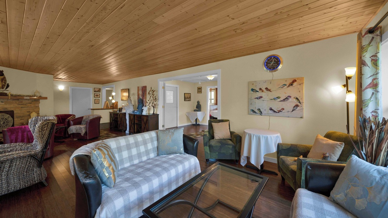 Photo of Livingroom in O'Brien