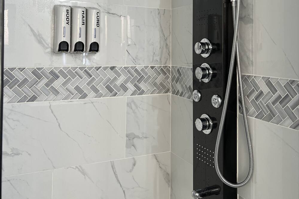 Photo of Bathroom in Visalia