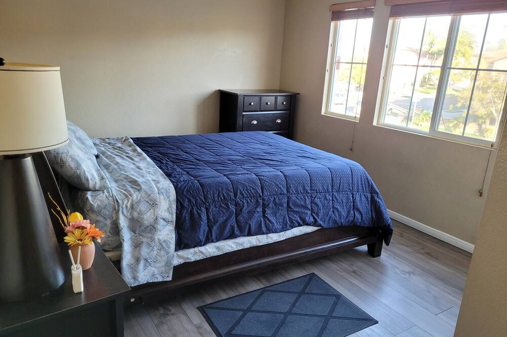 Photo of Bedroom in Ocean View Hills