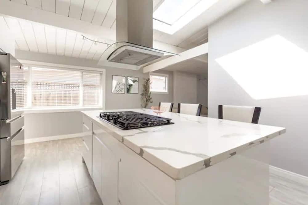 Photo of Kitchen in East San Mateo