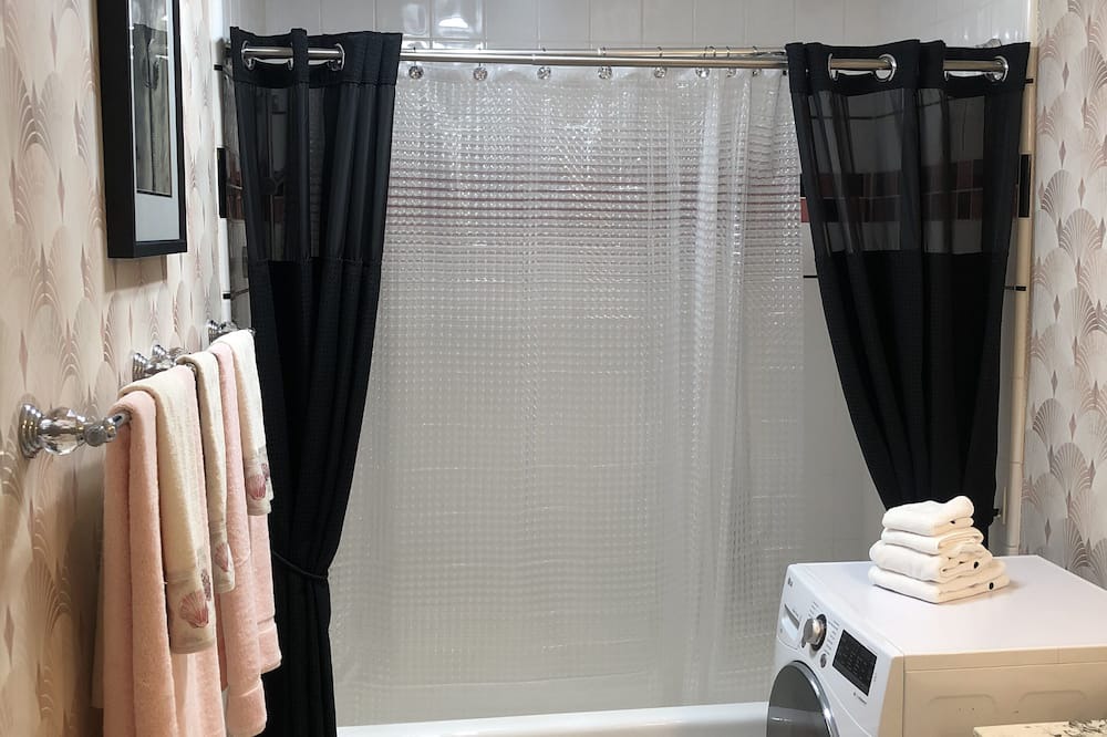 Photo of Bedroom in Rancho Palos Verdes