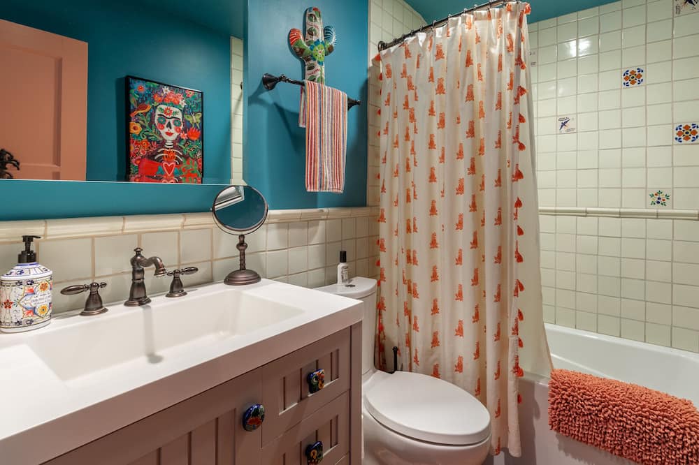 Photo of Bathroom in La Quinta Cove