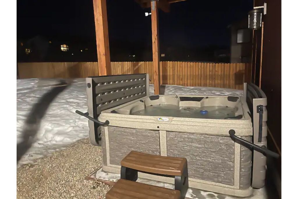 Photo of Outdoor in Mountain View Estates